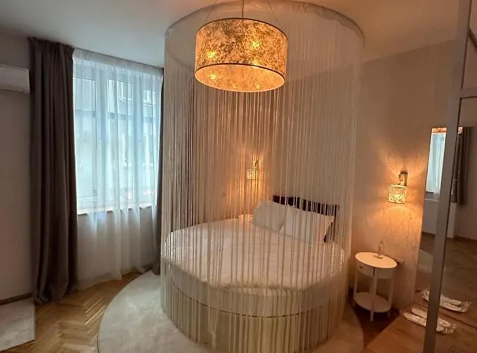 Luxury With Jacuzzi Апартамент София