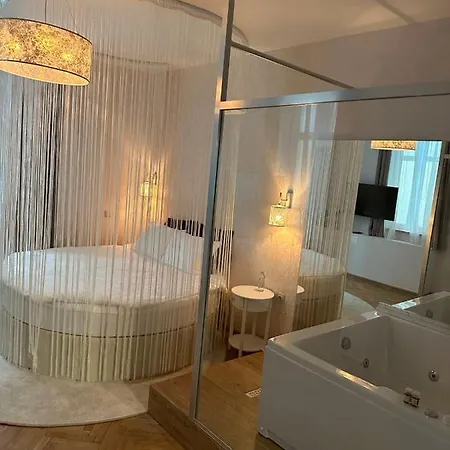 Luxury With Jacuzzi Lejlighed Sofia